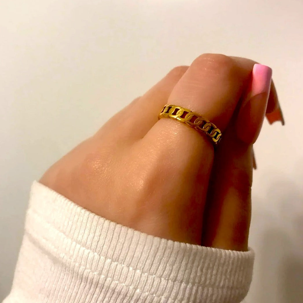 Slim Cuban Ring